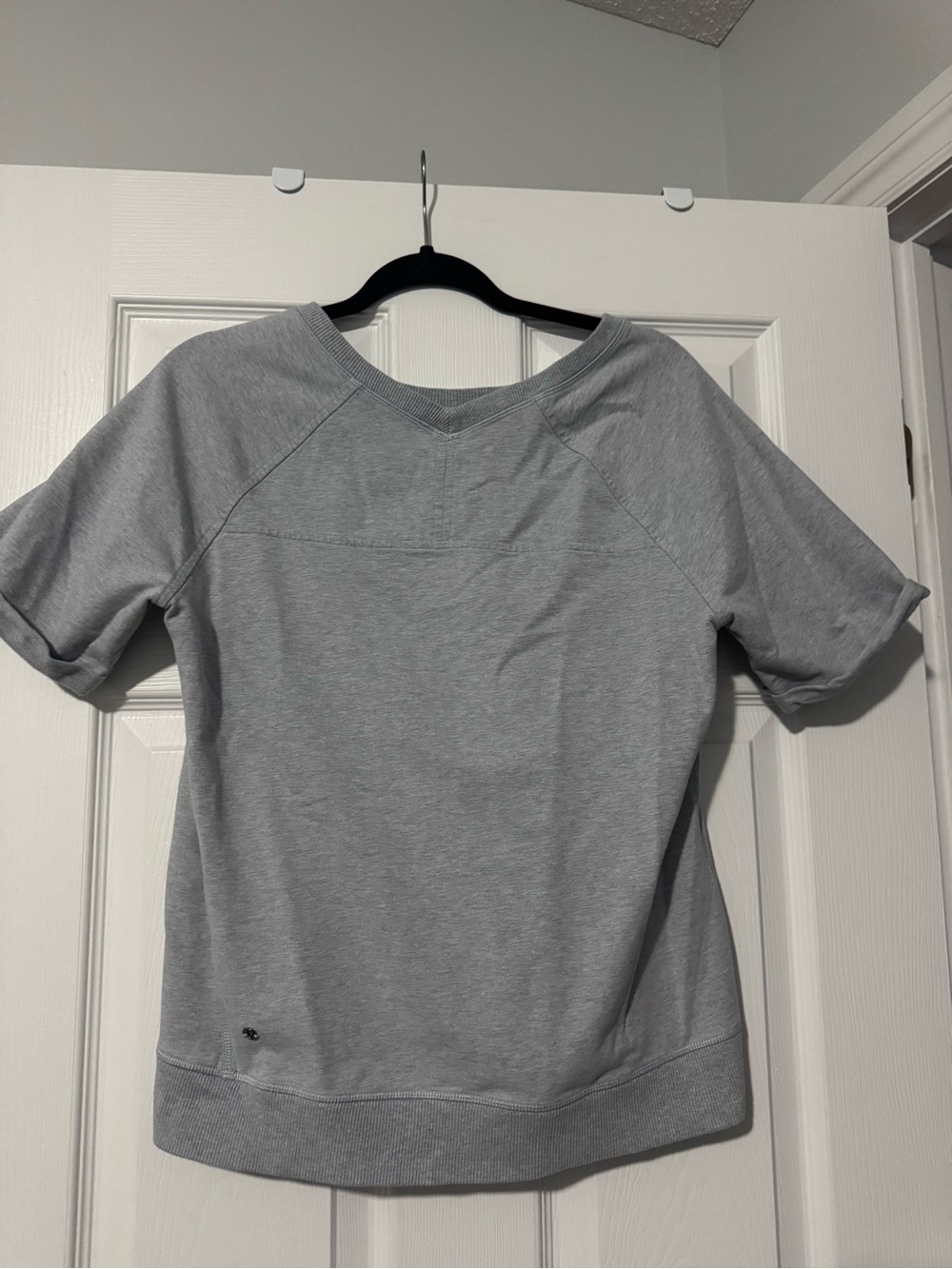 Lululemon Women's Short Sleeve Gray Pullover Top